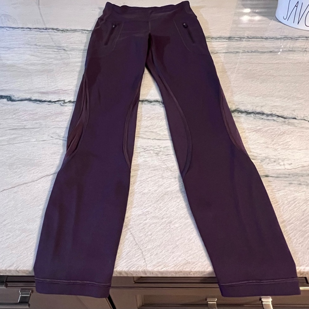Lululemon Invigorate 7/8 Tight (25") - Picture 5 of 14
